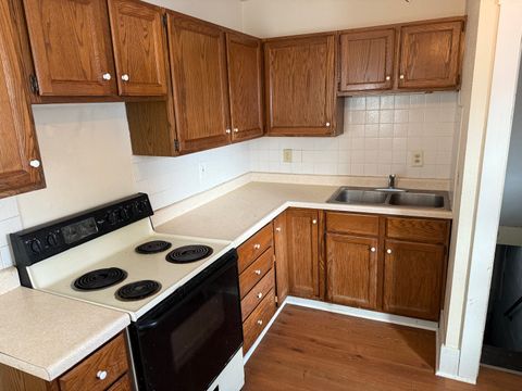 Tiny photo for 1311 Grant Avenue, Rockford, IL 61103 (MLS # 12538529)