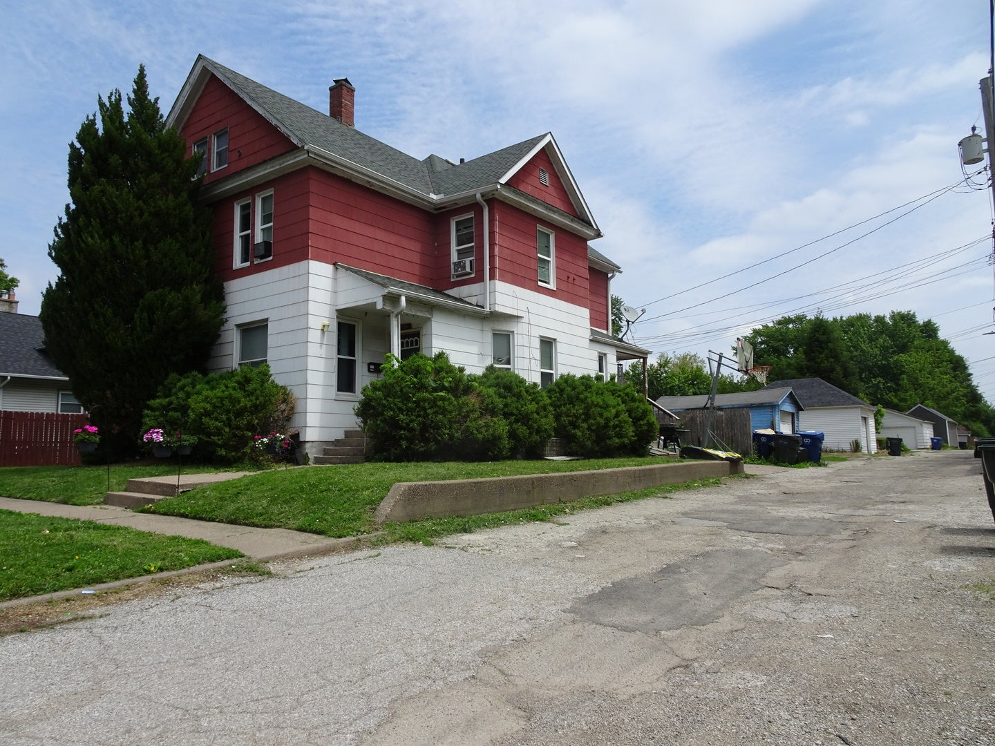 1619-1621 Gaines Street