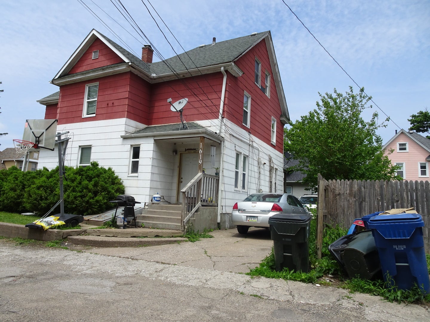 1619-1621 Gaines Street