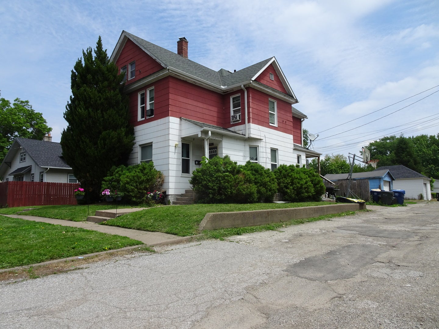 1619-1621 Gaines Street