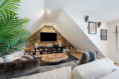 Tiny photo for 176 S Arlington Avenue, Elmhurst, IL 60126 (MLS # 12614465)