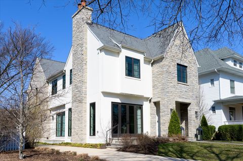 Photo of 176 S Arlington Avenue, Elmhurst, IL 60126 (MLS # 12614465)