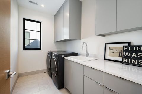 Tiny photo for 176 S Arlington Avenue, Elmhurst, IL 60126 (MLS # 12614465)