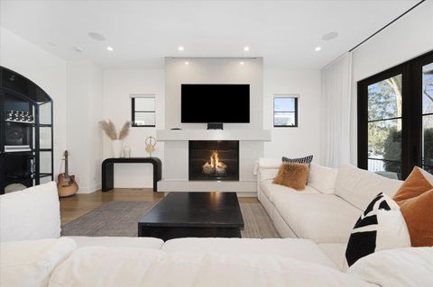 Tiny photo for 176 S Arlington Avenue, Elmhurst, IL 60126 (MLS # 12614465)