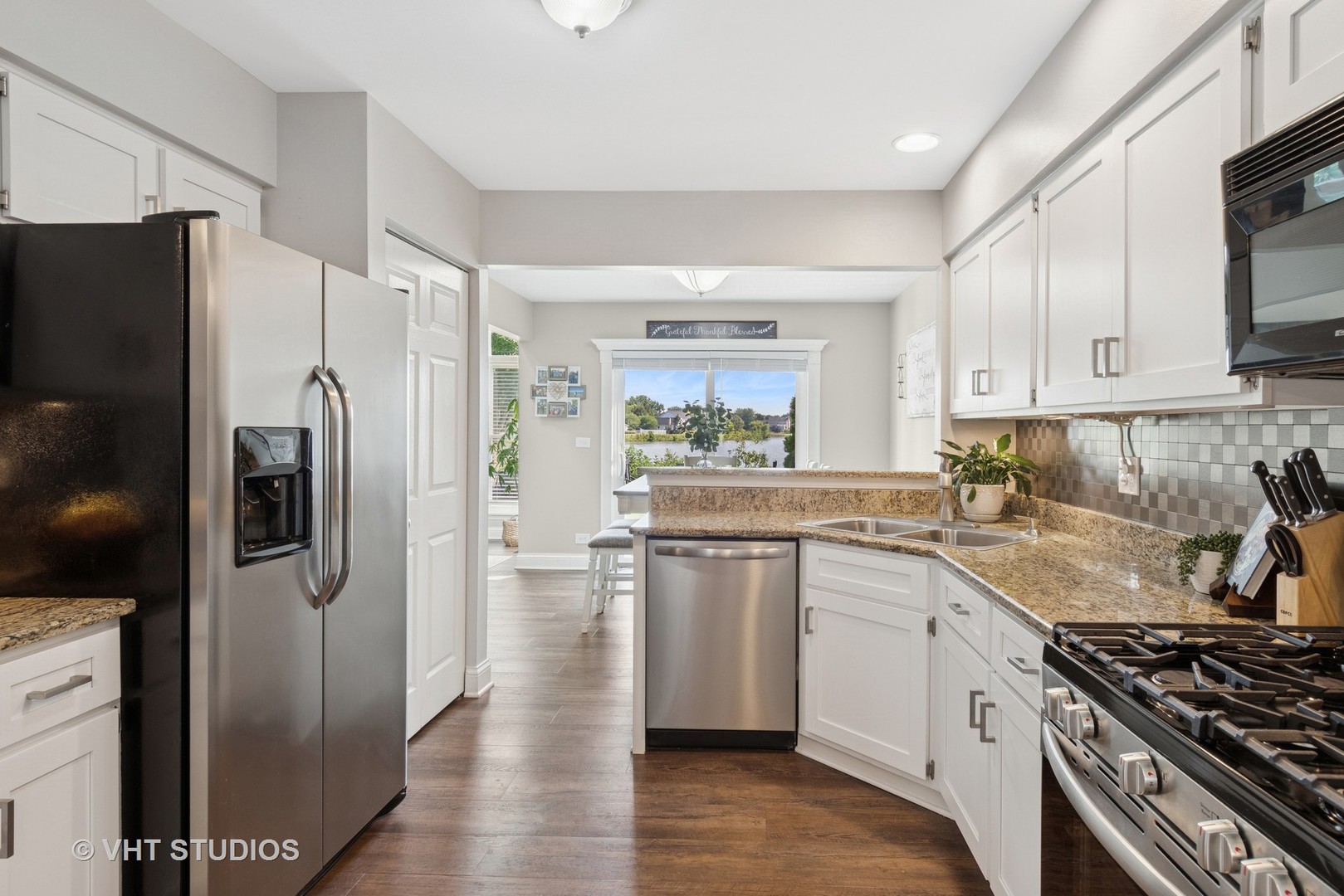 1062 RIDGEFIELD Circle