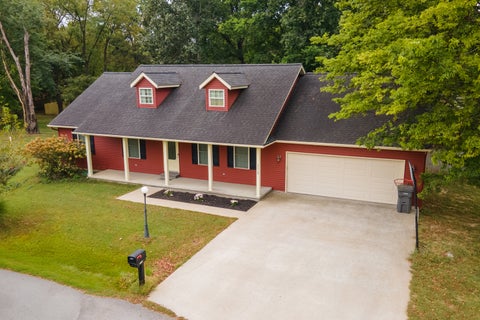Photo of 1112 Line Drive, Carterville, IL 62918 (MLS # 12769196)