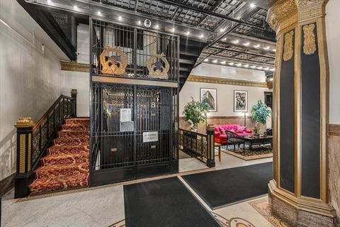 Tiny photo for 2800 N Pine Grove Avenue #7E, Chicago, IL 60657 (MLS # 12620254)