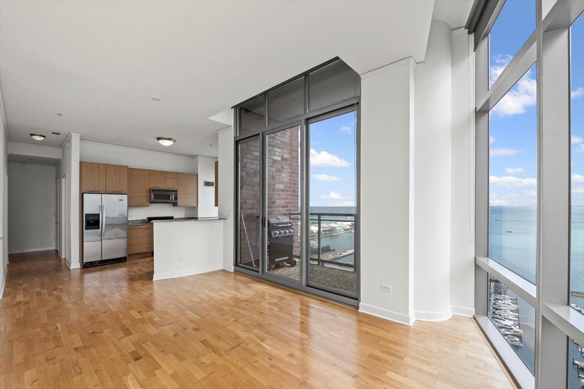 450 E Waterside Drive 2903