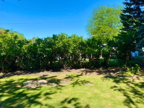 Tiny photo for 1817 6th Avenue, Sterling, IL 61081 (MLS # 11845412)