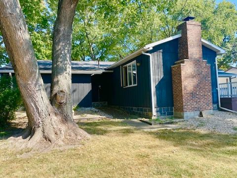 Tiny photo for 1817 6th Avenue, Sterling, IL 61081 (MLS # 11845412)