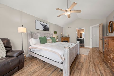 Tiny photo for 932 Foxpointe Drive, Sycamore, IL 60178 (MLS # 12518342)