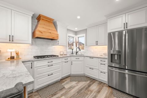 Tiny photo for 932 Foxpointe Drive, Sycamore, IL 60178 (MLS # 12518342)