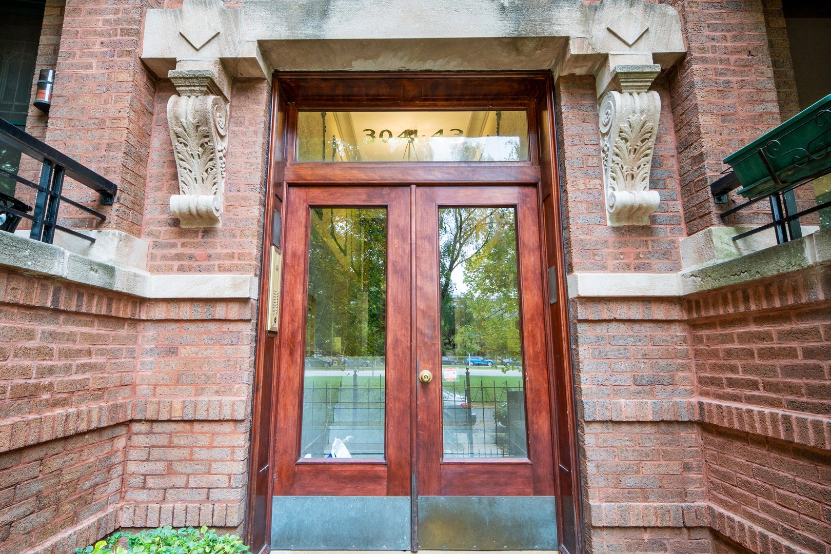 3043 W LOGAN Boulevard 1W