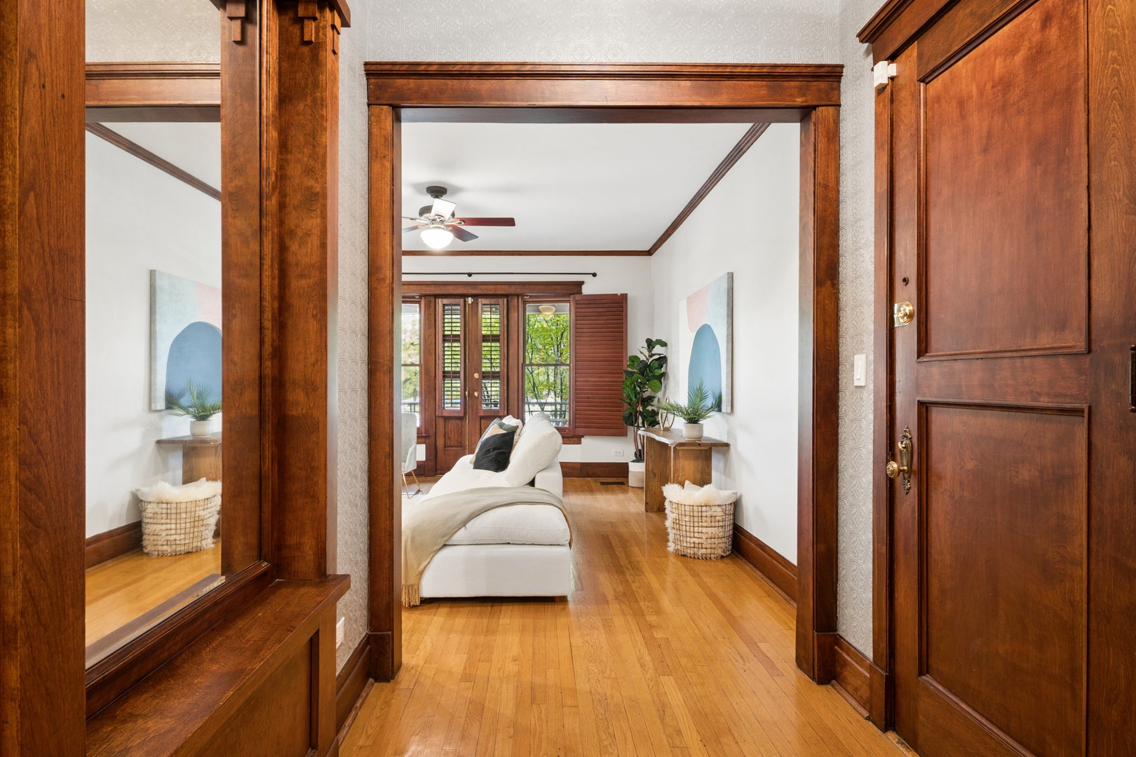 3043 W LOGAN Boulevard 1W