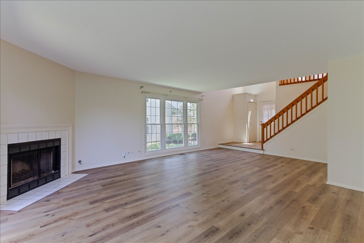 309 E THEODORE Lane