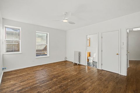 Tiny photo for 6121 S Woodlawn Avenue #2, Chicago, IL 60637 (MLS # 12605729)