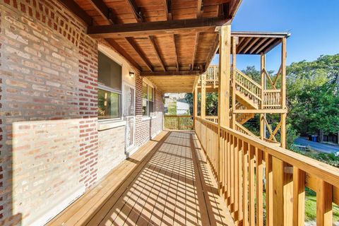 Tiny photo for 6121 S Woodlawn Avenue #2, Chicago, IL 60637 (MLS # 12605729)