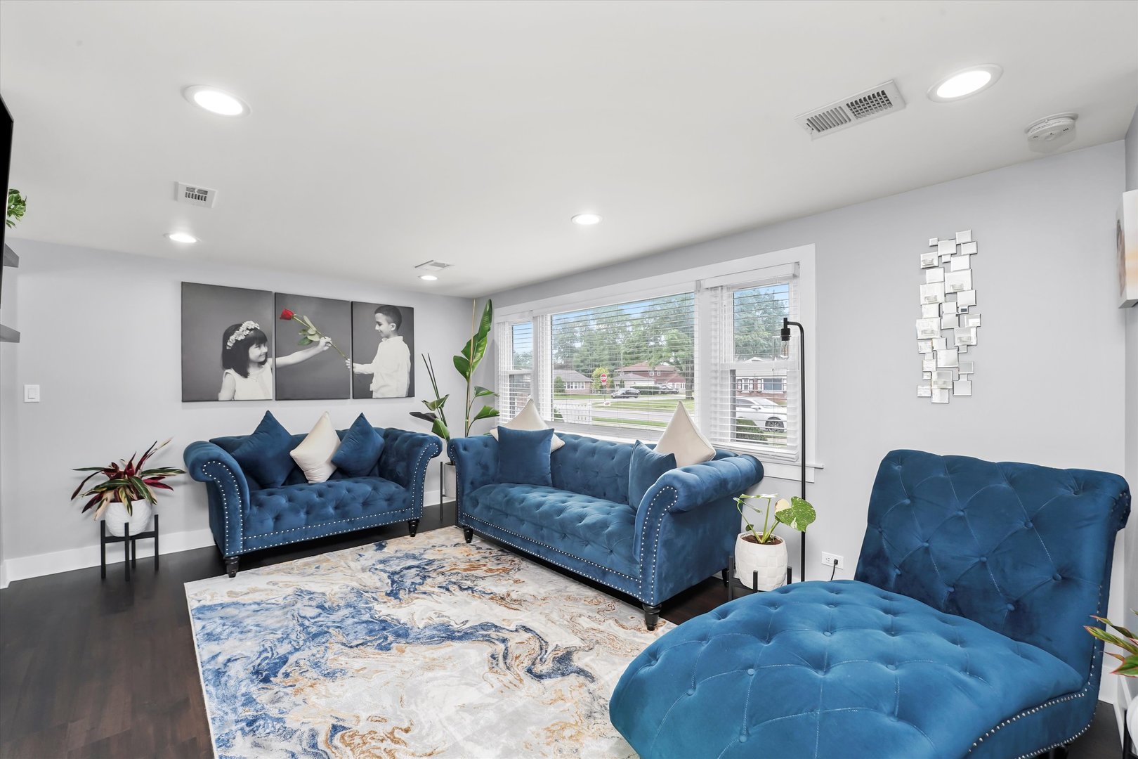 5044 Oak Center Drive
