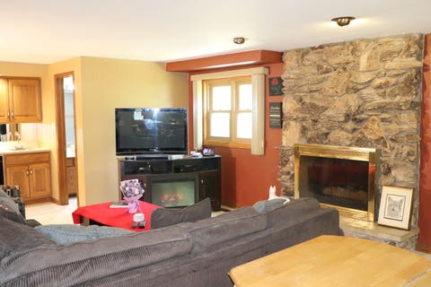 Tiny photo for 425 S Arlington Heights Road, Elk Grove Village, IL 60007 (MLS # 12717937)