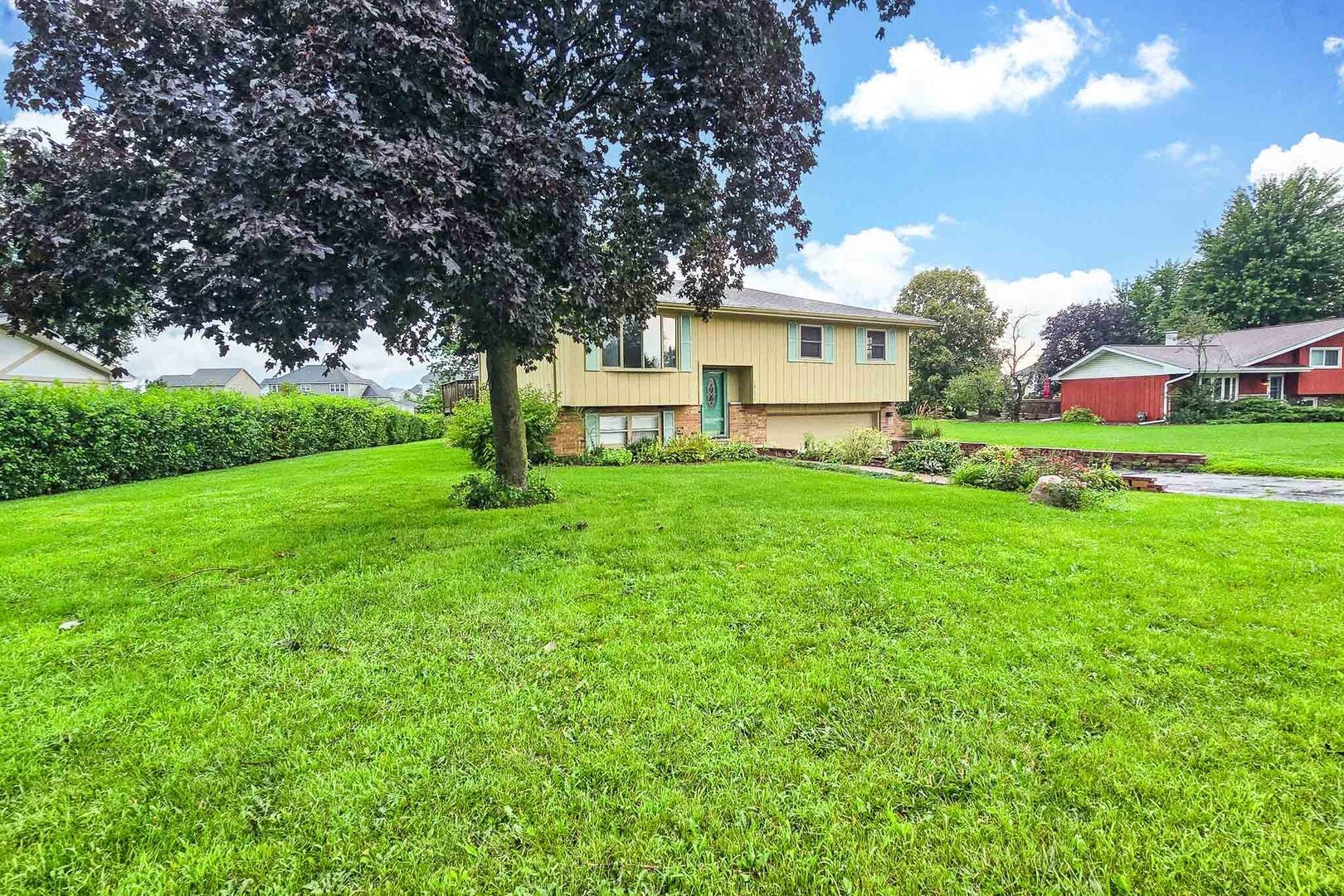 10120 Sunridge Drive