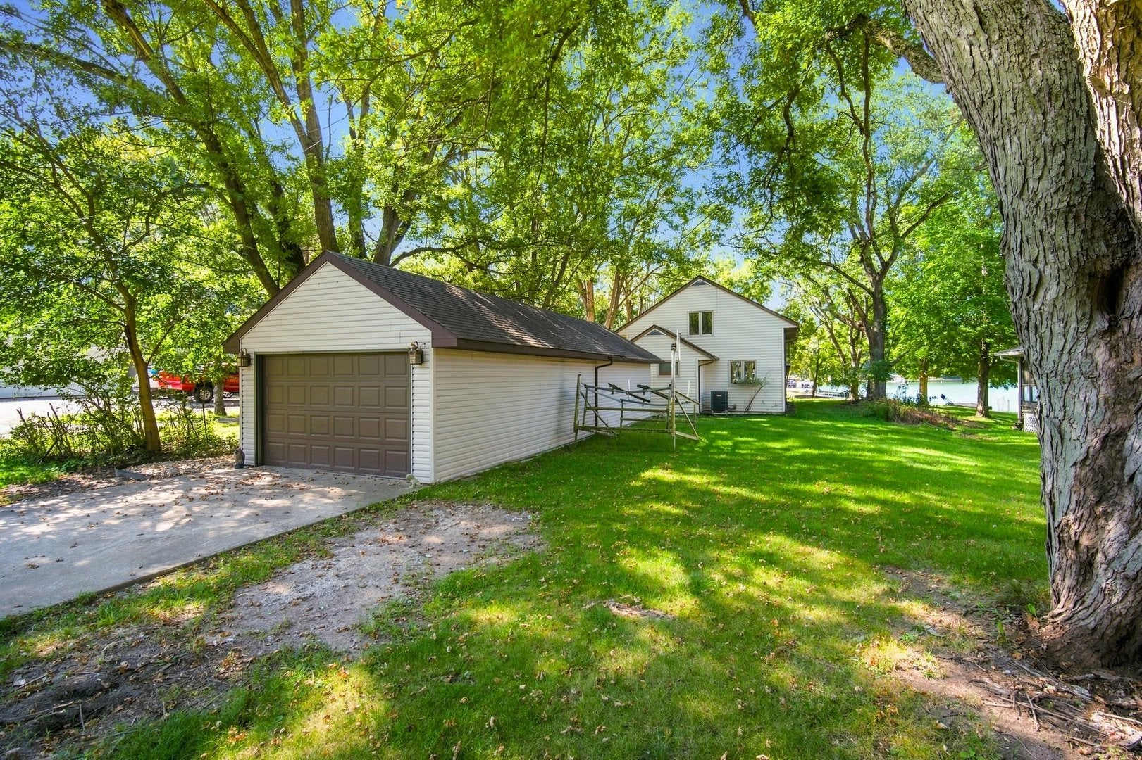 154 Beachview Court