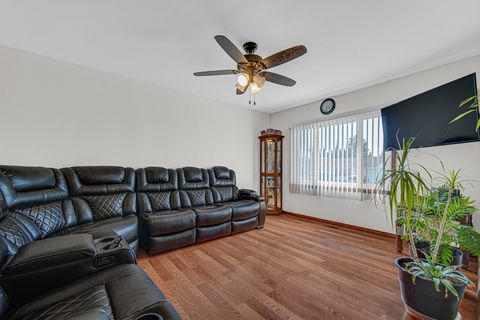 Tiny photo for 327 Emery Avenue, Romeoville, IL 60446 (MLS # 12581188)