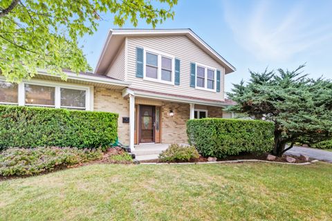 Photo of 3725 N Firestone Drive, Hoffman Estates, IL 60192 (MLS # 12512046)
