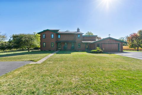 Photo of 10N800 Muirhead Road, Elgin, IL 60124 (MLS # 12543263)
