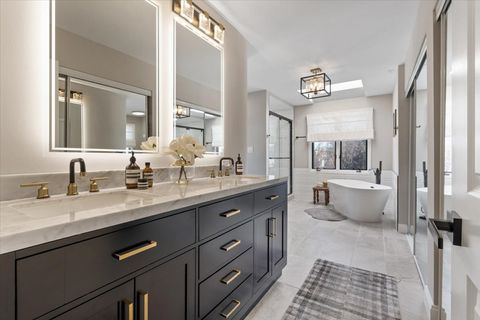 Tiny photo for 461 Clover Avenue, Lake Forest, IL 60045 (MLS # 12561073)