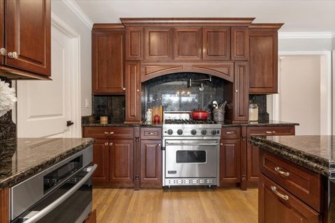 Tiny photo for 461 Clover Avenue, Lake Forest, IL 60045 (MLS # 12561073)