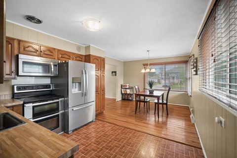 Tiny photo for 1159 S Mitchell Avenue, Arlington Heights, IL 60005 (MLS # 12648745)