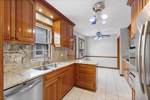 Tiny photo for 7357 N Crawford Avenue, Lincolnwood, IL 60712 (MLS # 12678571)