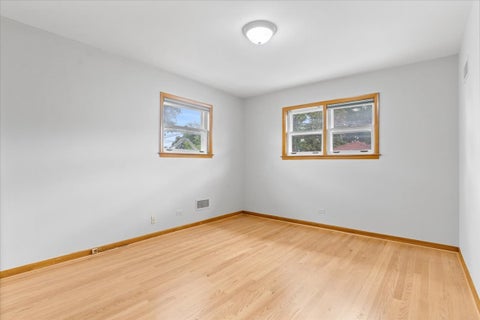 Tiny photo for 7357 N Crawford Avenue, Lincolnwood, IL 60712 (MLS # 12678571)