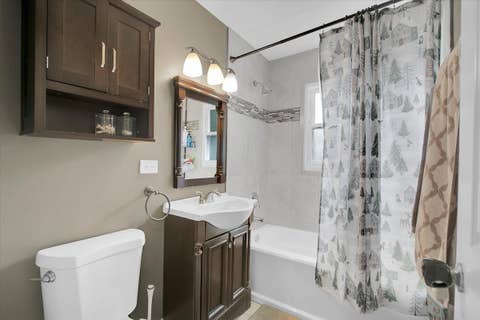 Tiny photo for 1402 S Robert Drive, Mount Prospect, IL 60056 (MLS # 12716584)