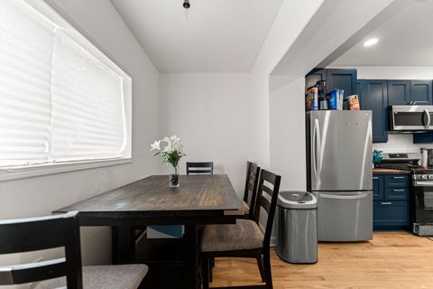 Tiny photo for 6722 S Ridgeland Avenue #3S, Chicago, IL 60649 (MLS # 12633873)