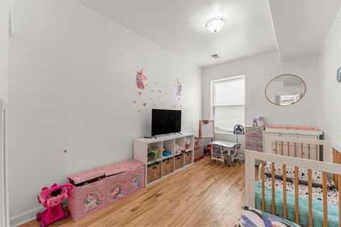 Tiny photo for 6722 S Ridgeland Avenue #3S, Chicago, IL 60649 (MLS # 12633873)