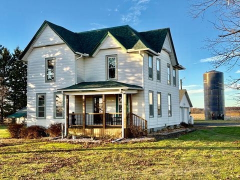 Photo of 12916 Grange Hall Road, Capron, IL 61012 (MLS # 12516873)