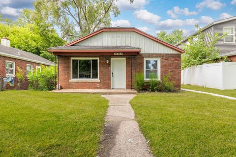 Photo of 14802 Oak Street, Dolton, IL 60419 (MLS # 12727569)
