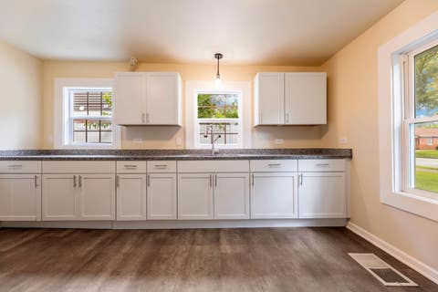 Tiny photo for 14802 Oak Street, Dolton, IL 60419 (MLS # 12727569)