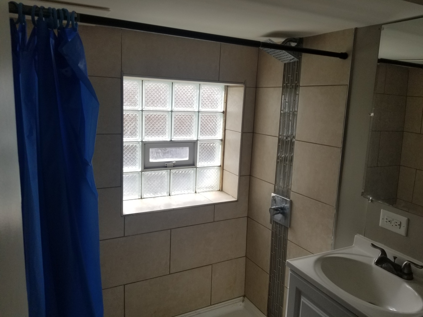 2412 N Lockwood Avenue