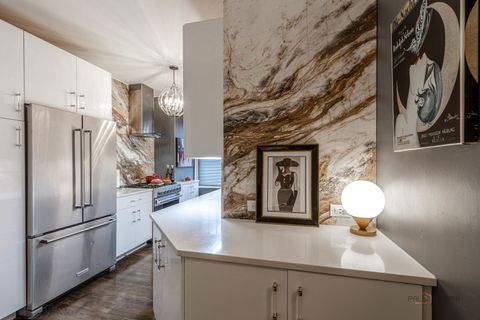 Tiny photo for 6334 N Sheridan Road #3E, Chicago, IL 60660 (MLS # 12654166)