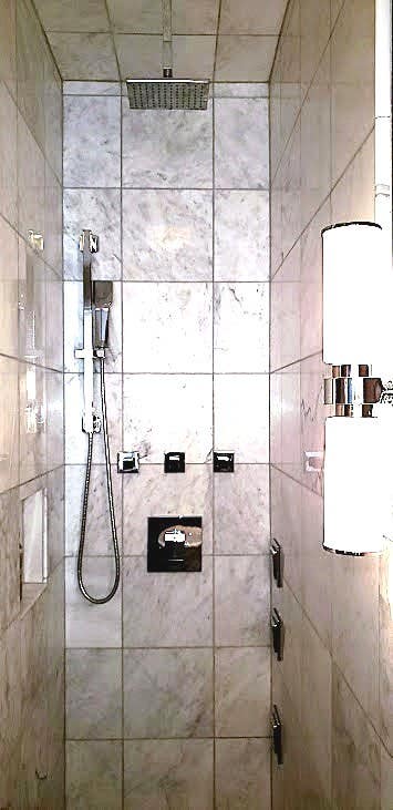 Tiny photo for 6334 N Sheridan Road #3E, Chicago, IL 60660 (MLS # 12654166)