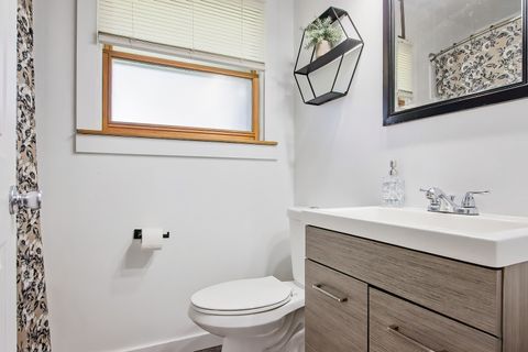 Tiny photo for 1820 Parklane Avenue, McHenry, IL 60050 (MLS # 12624596)