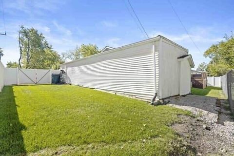 Tiny photo for 2150 W 95th Avenue, Crown Point, IN 46307 (MLS # 12584950)