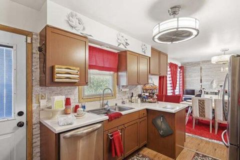 Tiny photo for 2150 W 95th Avenue, Crown Point, IN 46307 (MLS # 12584950)