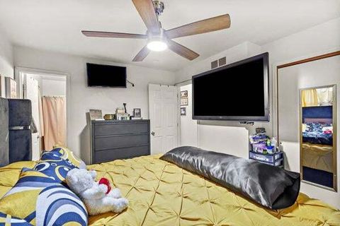 Tiny photo for 2150 W 95th Avenue, Crown Point, IN 46307 (MLS # 12584950)