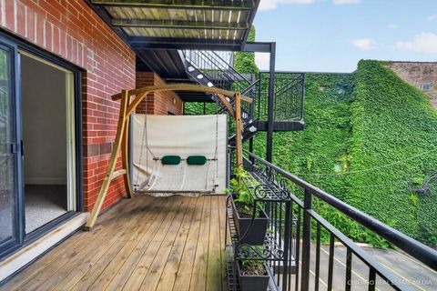 Tiny photo for 4711 N Malden Street #2S, Chicago, IL 60640 (MLS # 12664307)