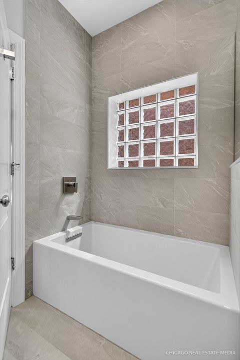 Tiny photo for 4711 N Malden Street #2S, Chicago, IL 60640 (MLS # 12664307)