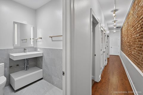Tiny photo for 4711 N Malden Street #2S, Chicago, IL 60640 (MLS # 12664307)