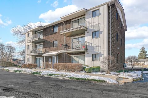 Tiny photo for 6335 175th Street #2S, Tinley Park, IL 60477 (MLS # 12589785)